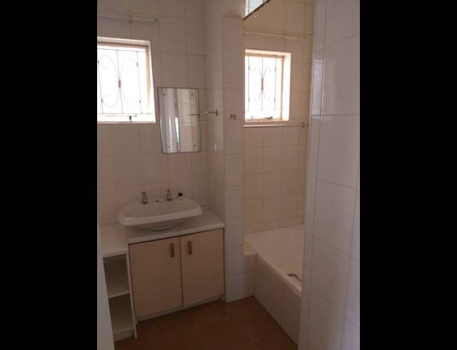 4 BEDROOM HOUSE RENTED IN WESTVILLE